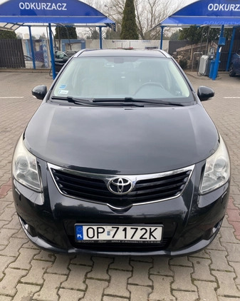 Toyota Avensis cena 29500 przebieg: 215000, rok produkcji 2011 z Warszawa małe 154